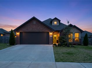 5520 Clear Springs Ave, Springdale, AR 72762