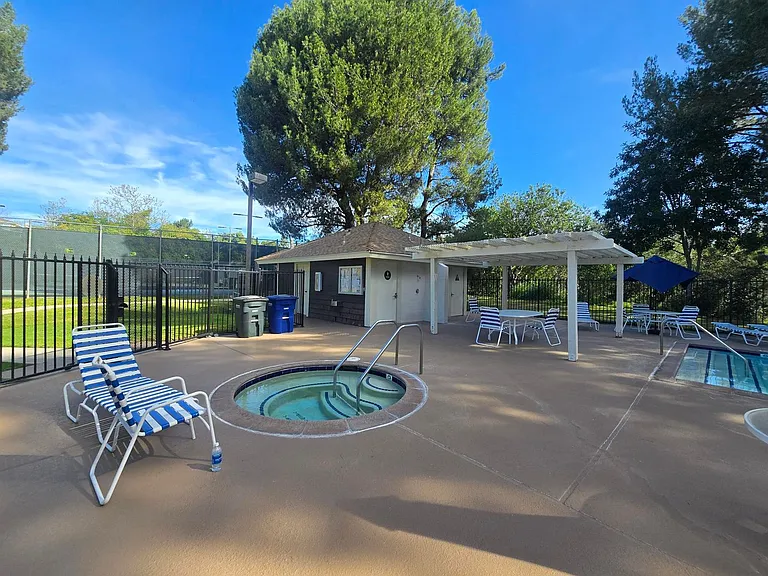 26257 Hillsford Pl — Photo 16