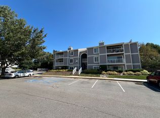 1020 Autumn Woods Ln APT 105, Virginia Beach, VA 23454