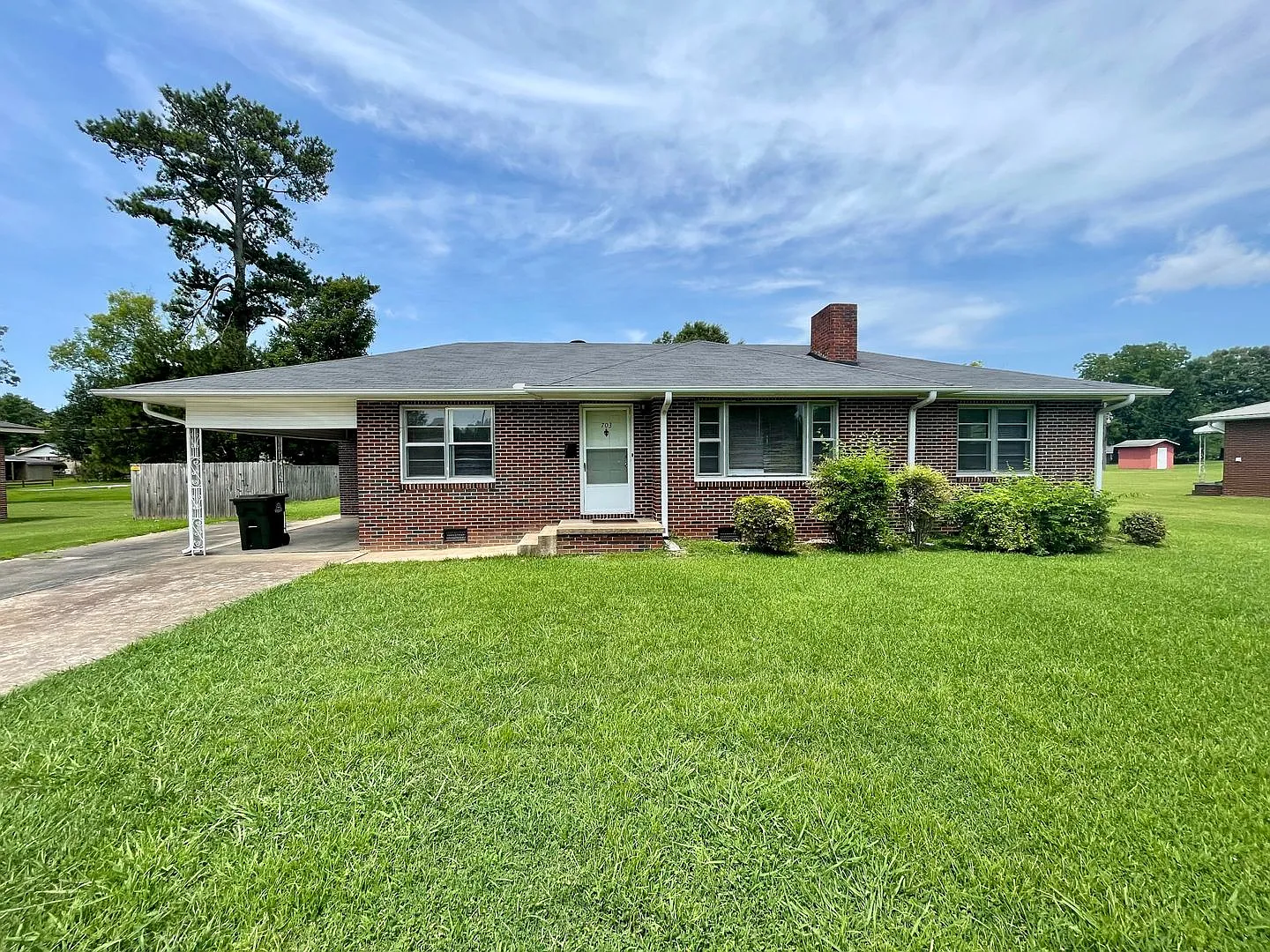 3 bed 2 bath home in Athens in lovely subdivision! — Photo 1