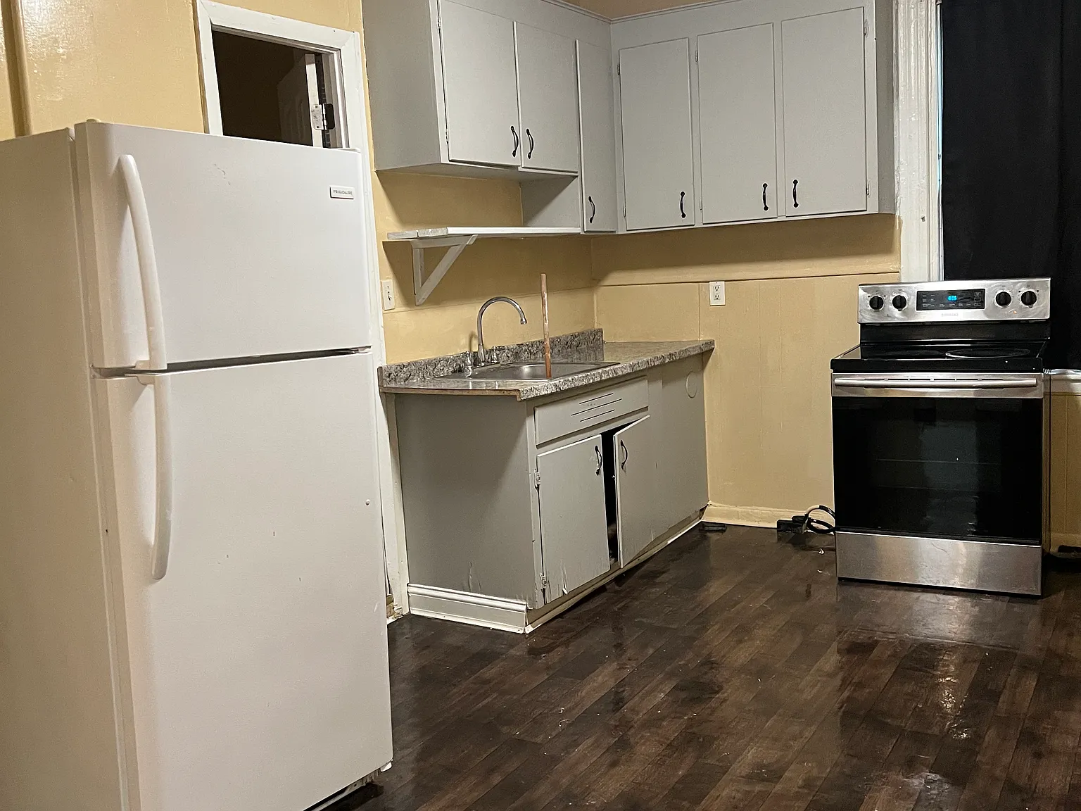 2 bed, 1200 sqft, $1,275 — Photo 4