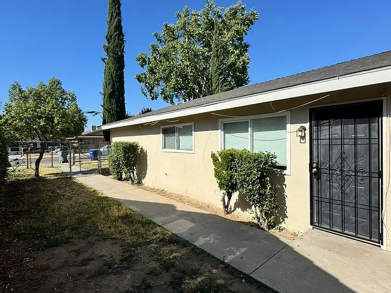3530 E Iowa Ave — Photo 1