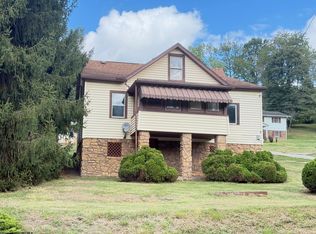 1352 Limestone Rd, Clarksburg, WV 26301