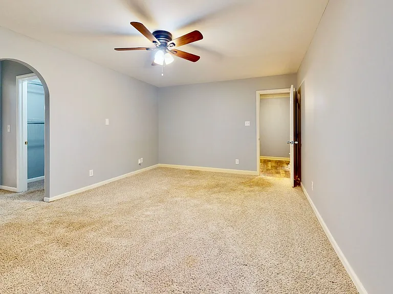 11239 Walland Ln — Photo 65
