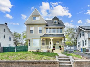 33 Clifton Ave, Waterbury, CT 06710