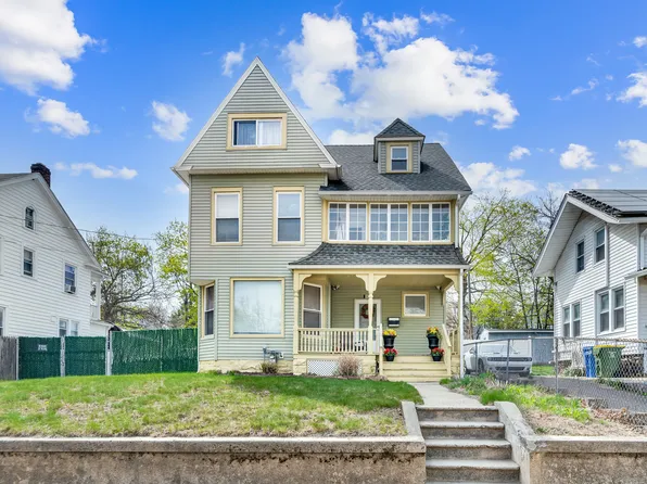 33 Clifton Avenue, Waterbury, CT 06710