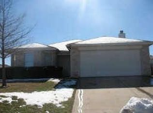 1041 Dusty Palamino Dr, Fort Worth, TX 76179