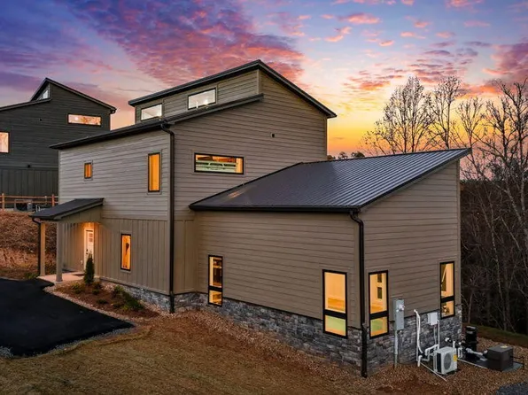 638 Ridge Top Loop, Gatlinburg, TN 37738