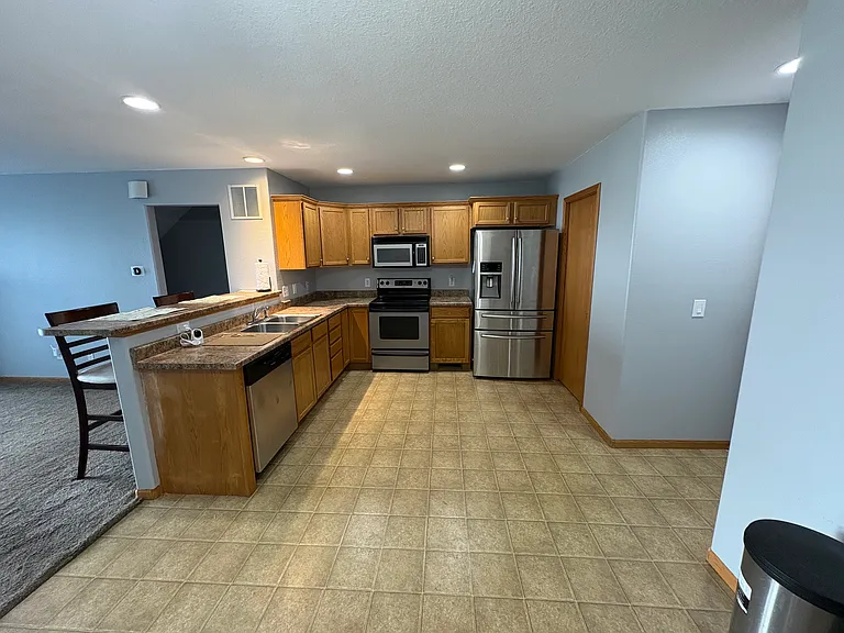 1631 Jenna Dr — Photo 3