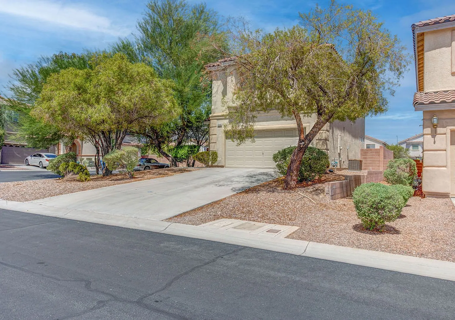 9548 Spring Blush Ave. — Photo 2