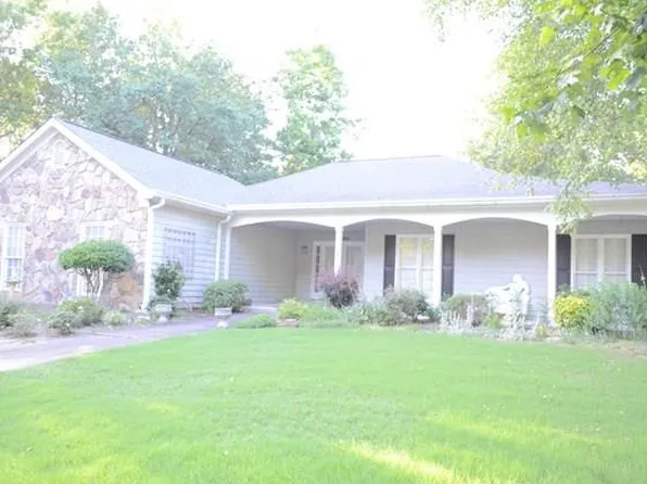 1256 Wynford Clny, Marietta, GA 30064