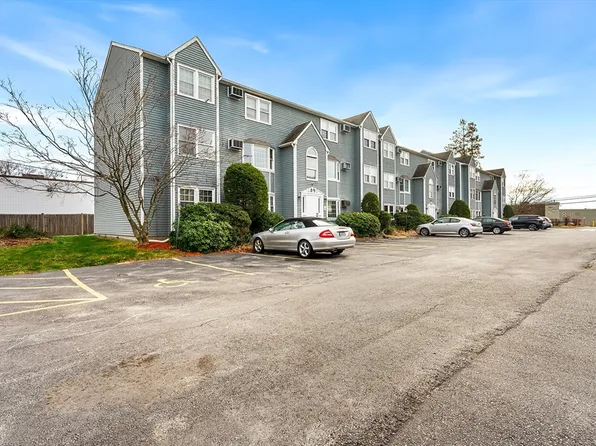 1821 Middlesex St APT 5, Lowell, MA 01851