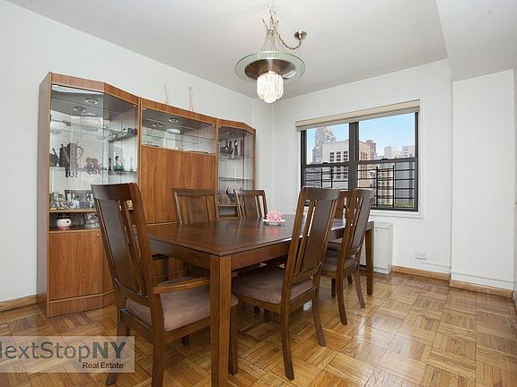3rd image of 301 E 69th St APT 15J
