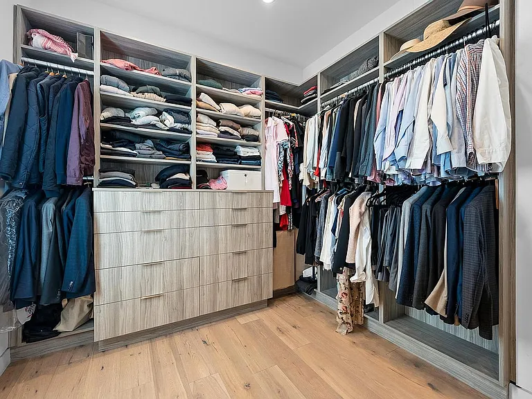 801 N Kilkea Dr — Photo 15