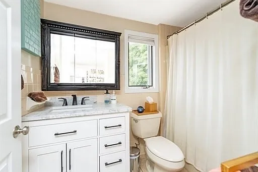 689 Nantasket Ave — Photo 13