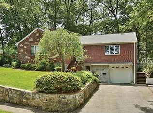 21 Morningside Rd, Needham, MA 02492