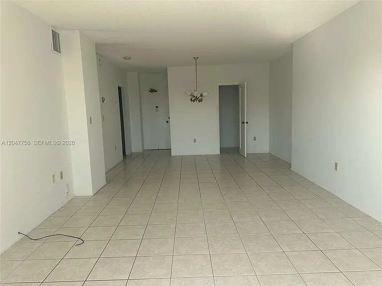 1965 S Ocean Dr #17M — Photo 4