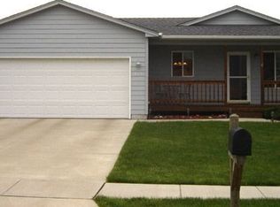 600 Lois Ln, Harrisburg, SD 57032