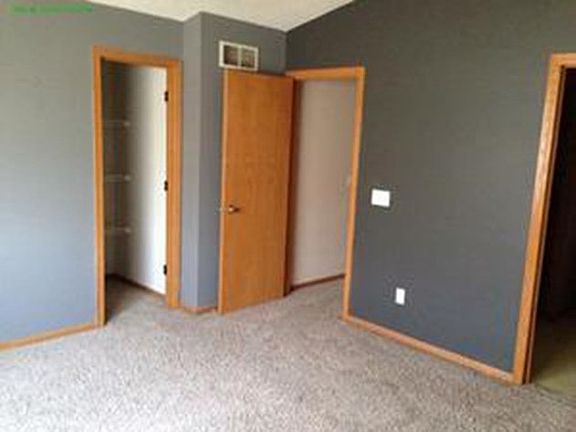 4th image of 15758 Flackwood Ave