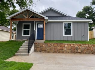 422 E Shepherd St, Denison, TX 75021