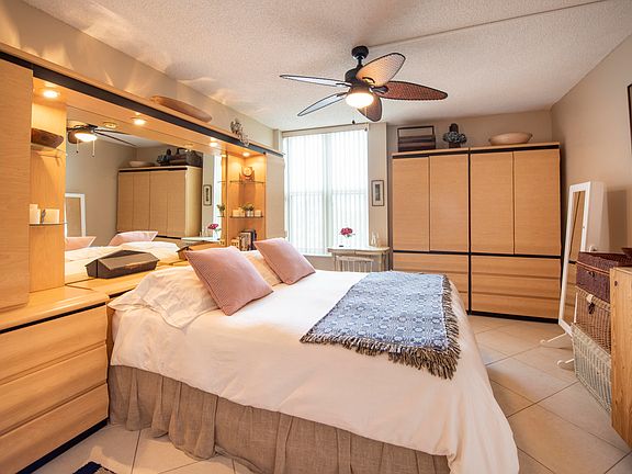 5th image of 1391 S Ocean Boulevard #308