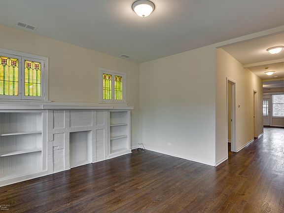 3rd image of 2655 W Leland Ave #2