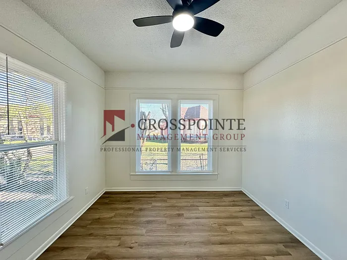 403 E Noble St #403 — Photo 14