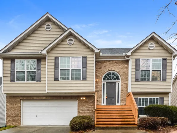 2331 Temple View Ct, Snellville, GA 30078