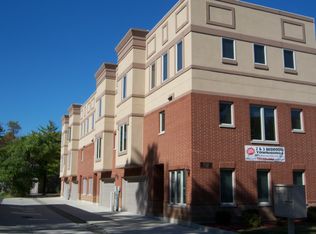 7312 W Ogden Ave #1, Riverside, IL 60546