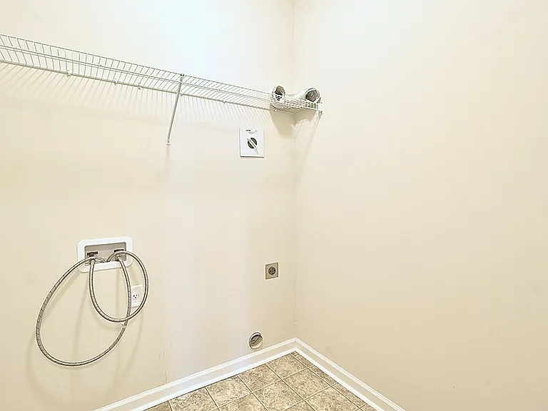 183 W West Winn Ave — Photo 13