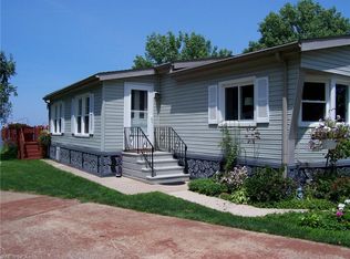 102 Coen Rd, Vermilion, OH 44089