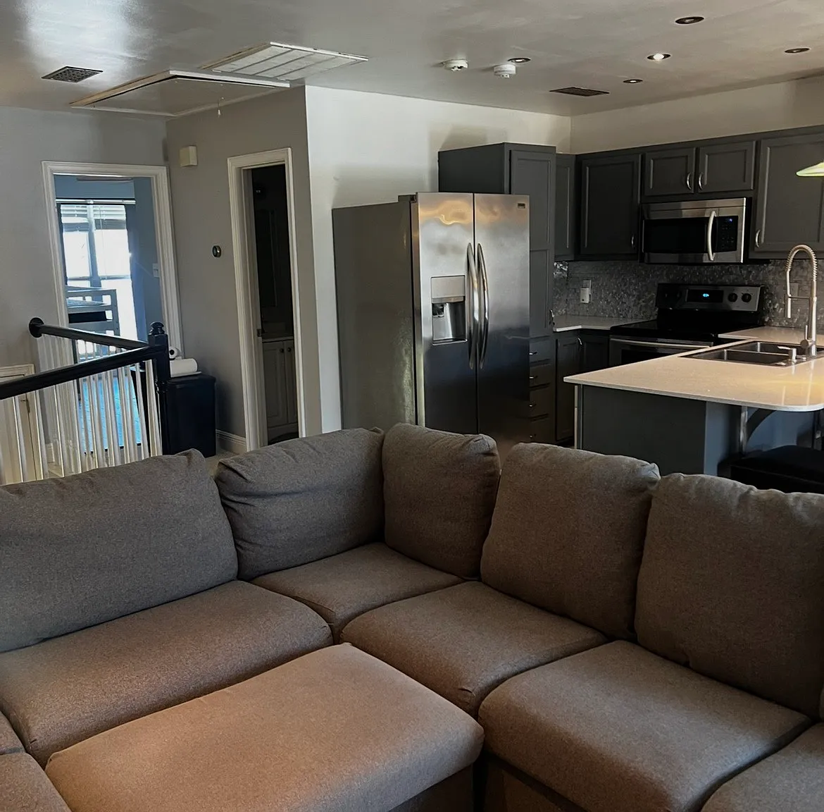 2 bed, 1152 sqft, $1,395 — Photo 2