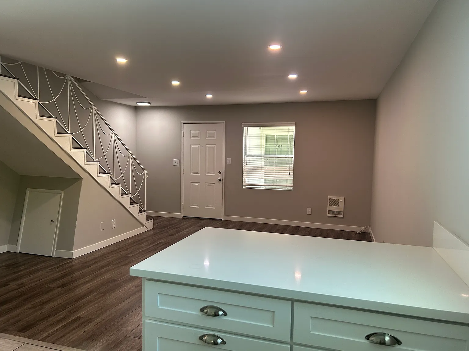 2 bed, 1.5 bath, 720 sqft, $3,695 — Photo 4