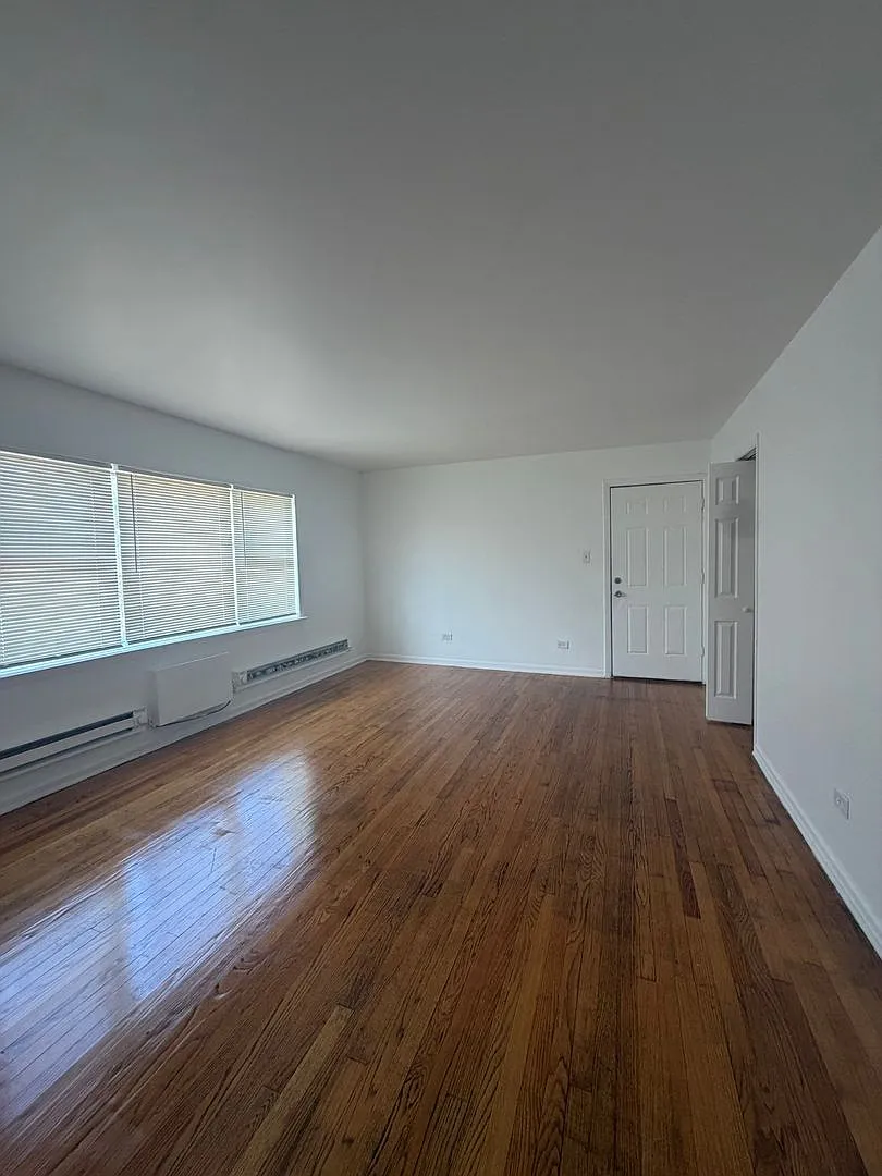 7201 S Western — Photo 1