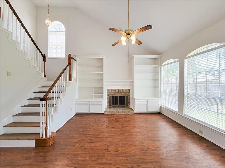 17403 Canyon Knoll Dr — Photo 12