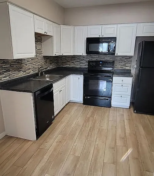 3681 Michigan Ave #4 — Photo 3