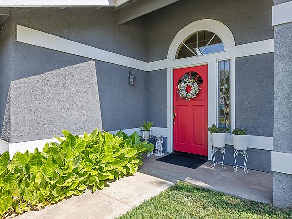 5th image of 1840 E Sequoia Avenue