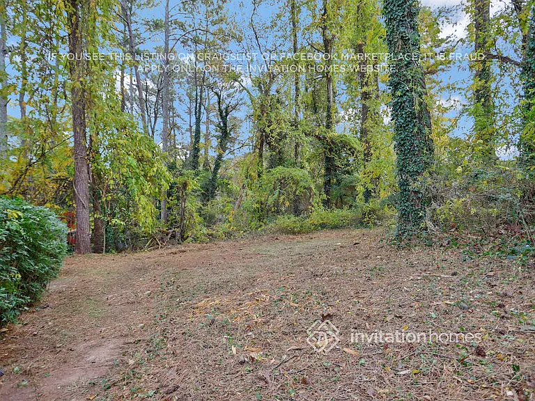 2631 Cavalier Dr — Photo 26