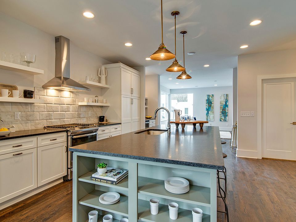 *Photos from 504B 36th Ave