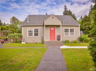 940 Yew St, Bellingham, WA 98229