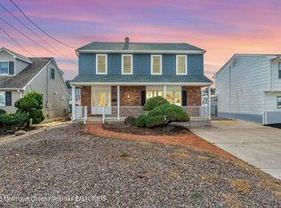 2114 Middle Ave, Point Pleasant Beach, NJ 08742