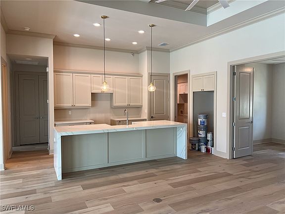 5th image of 1123 SW 42nd Terrace Cpe