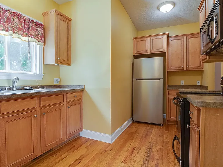 608 Seymour Ave #608 — Photo 4