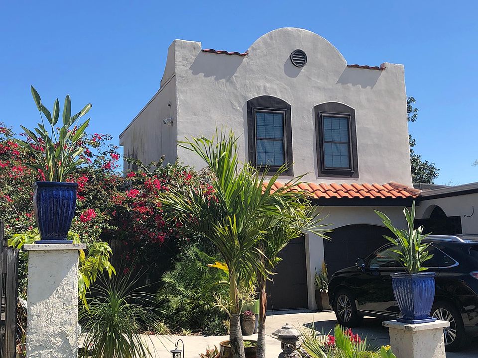 1st image of 453 S Deerwood Ave