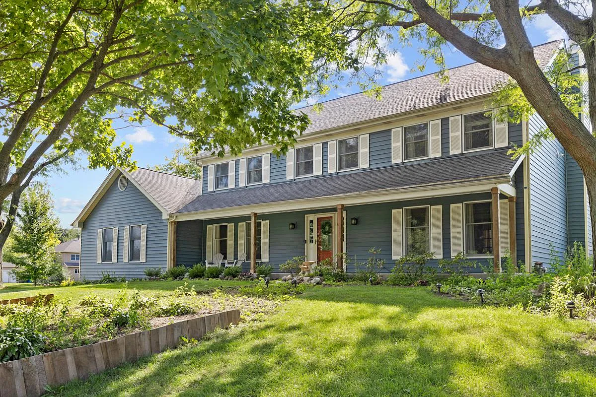 230 Deer Ln photo 1