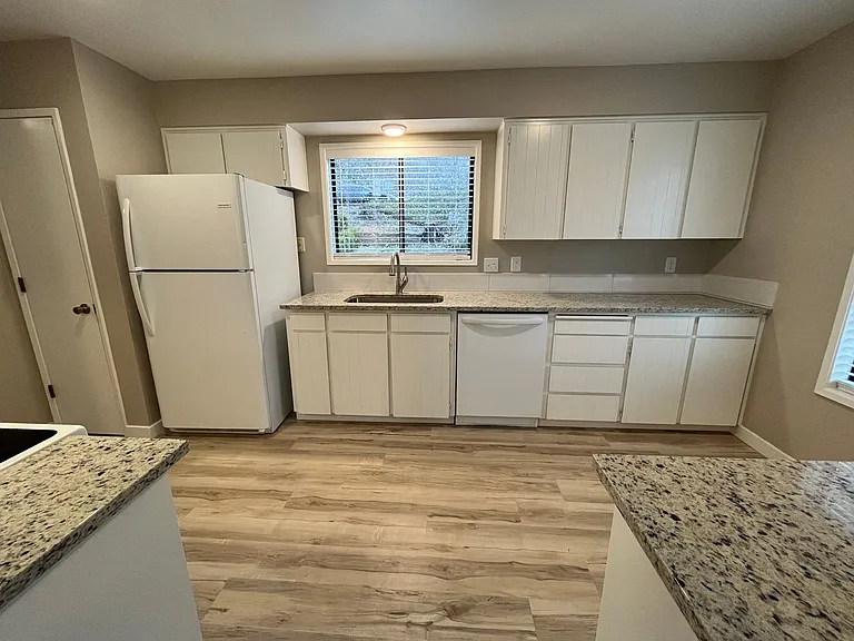 4387 Imperial Dr — Photo 9