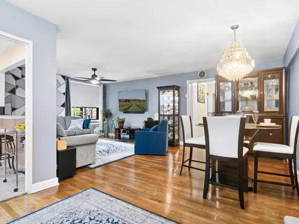 1199 East 53rd Street image 3 of 9