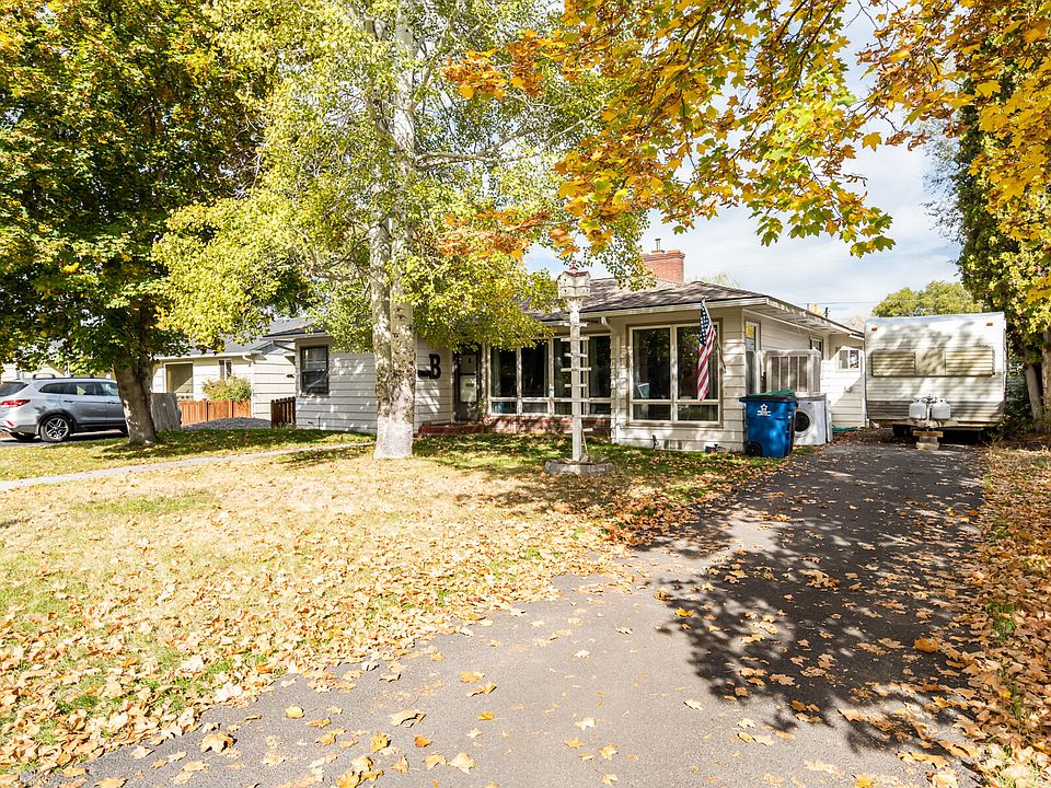 1st image of 705 NE Ochoco Ave