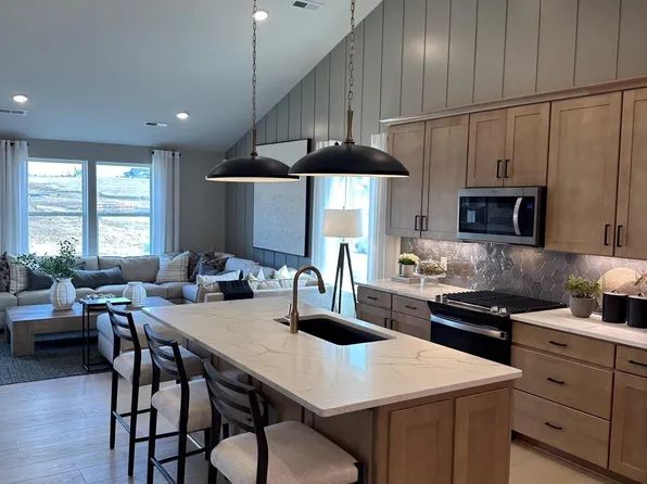 8852 63rd St S, Cottage Grove, MN 55016