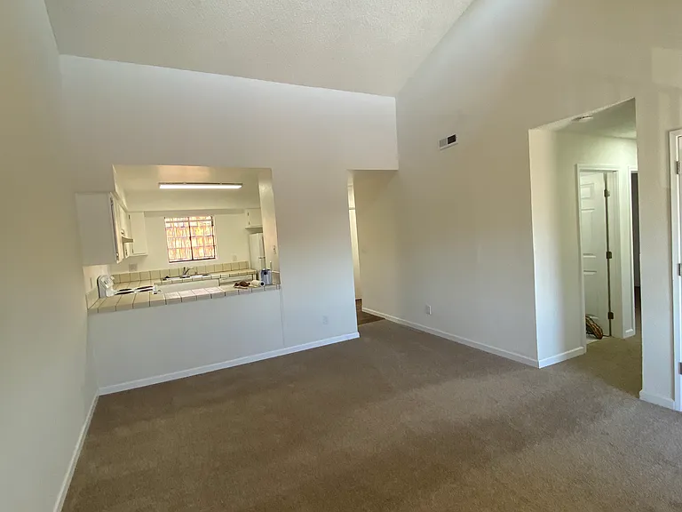 1199 Brinkby Ave #G — Photo 2